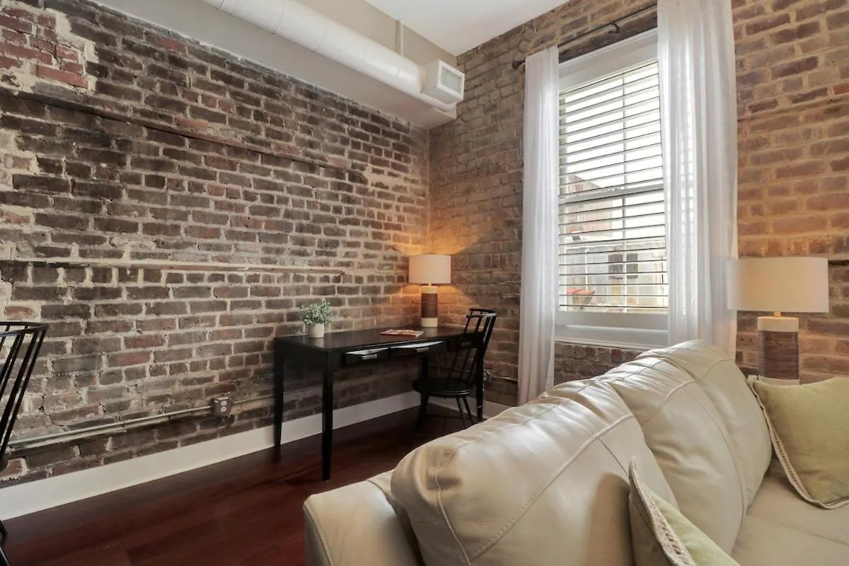 Apartment Downtown Loft- Steps Away From Plant Riverside! Savannah