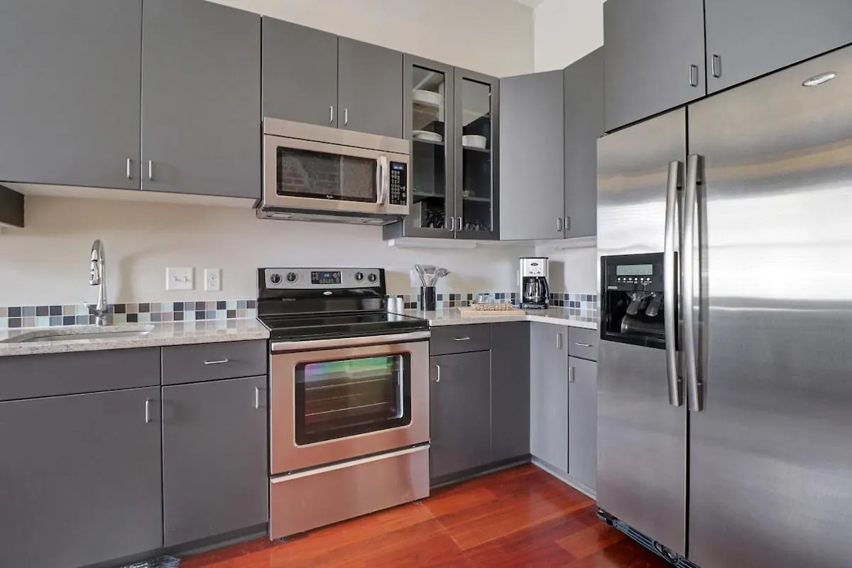 Downtown Loft- Steps Away From Plant Riverside! Savannah 0*,
